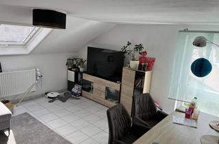 Wohnung kaufen in 78713 Schramberg, 4,5 Zimmer Dachgeschosswohnung in ruhiger und zentraler Lage von Schramberg-Sulgen