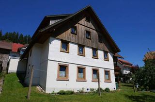 Haus kaufen in 78136 Schonach, Zweifamilienhaus - Zentrales Wohnen in 78136 Schonach!