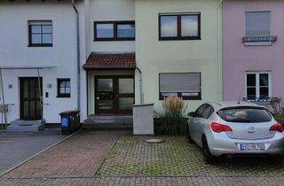 Wohnung kaufen in Robert_Bosch-Str. 26, 68723 Oftersheim, Geräumige 2-Zimmer-DG-Wohnung mit Süd-Balkon in Oftersheim