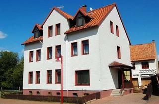 Haus kaufen in Am Bahnhof, 31089 Duingen, Zentrales Wohnhaus, gedämmt, mit 3 WE und diversen Nebengebäuden in Duingen