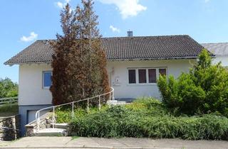 Haus kaufen in Amtshausstrasse, 79879 Wutach, Wohnen auf einer Ebene....Bungalow mit schönem Grundstück in Wutach-Ewattingen