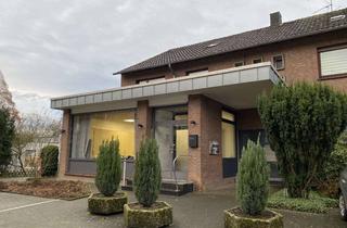 Gewerbeimmobilie kaufen in 47506 Neukirchen-Vluyn, Gewerbefläche im Herzen von Rayen (Neukirchen-Vluyn)