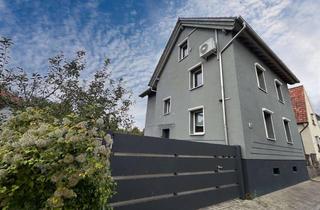 Einfamilienhaus kaufen in 76744 Wörth am Rhein, Attraktives Einfamilienhaus im alten Ortskern von Wörth