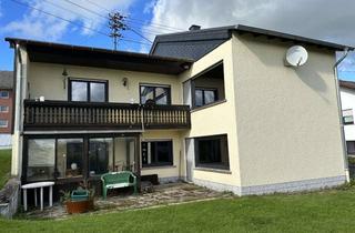 Einfamilienhaus kaufen in 56414 Niederahr, Einfamilienhaus mit Einliegerwohnung und 4 Garagen