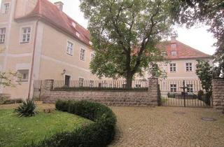 Wohnung kaufen in 85104 Pförring, Die Gelegenheit Wohnen und Leben auf Schloss Wackerstein