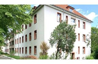 Wohnung mieten in Hans-Neupert-Str. 64A, 38820 Halberstadt, Wir renovieren für Sie! 3-Raum-Wohnung