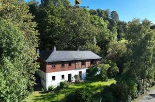 Haus kaufen in 95192 Lichtenberg, Einmalige Chance - unterhalb der Burg, Haus mit bewaldetem Grundstück