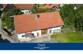 Bauernhaus kaufen in 86807 Buchloe / Lindenberg, Akurat Immobilien - Denkmalgeschütztes Bauernhaus mit Entwicklungspotenzial in absolut ruhiger Lage!