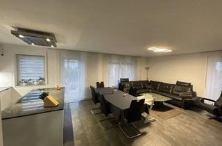 Wohnung kaufen in Lechfelder Straße, 86836 Graben, Exklusive 3-Zimmer-Erdgeschosswohnung mit 2 Extra Zimmer im UG und Garten