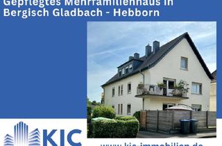 Anlageobjekt in 51467 Bergisch Gladbach, Mehrfamilienhaus mit 4 Garagen in Bergisch Gladbach