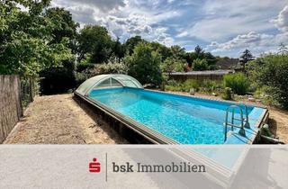 Grundstück zu kaufen in 16356 Werneuchen, Neuer Preis! 786 m² großes Baugrundstück mit Pool und Teich