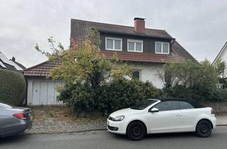 Haus kaufen in 90571 Schwaig, Zwei Einfamilienhäuser in Schwaig bei Nürnberg