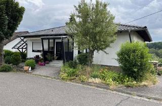 Haus kaufen in 56291 Wiebelsheim, Wohnen auf einer Ebene und in ruhiger Lage: Bungalow in Wiebelsheim