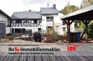 Haus kaufen in 56307 Dürrholz, Saniertes Fachwerkhaus mit schönem Innenhof & Scheune