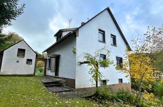 Haus kaufen in 66503 Dellfeld, Ein- bis Zweifamilienhaus mit großem Grundstück in Dellfeld-Falkenbusch
