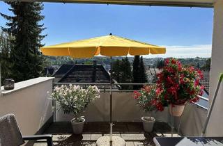 Wohnung kaufen in 73061 Ebersbach, Beste Lage - Beste Aussicht, Attraktive Dachgeschosswohnung mit Süd-Balkon