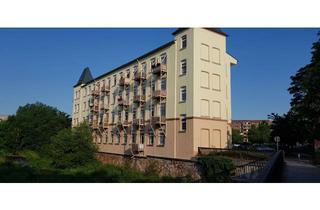 Wohnung mieten in Neumarktstraße 2a, 08451 Crimmitschau, 2-Raum-DG-Wohnung mit Balkon in Crimmitschau