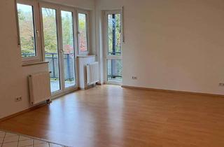 Wohnung kaufen in 63477 Maintal, Mit Blicks ins Grüne -2-Zimmer-Etagenwohnung mit 2 Balkonen