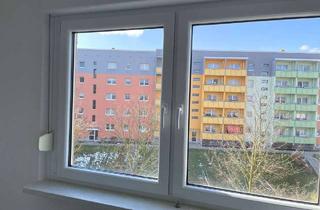 Wohnung mieten in 04626 Schmölln, Schmölln - Renovierte 5 Zimmer Wohnung mit Gäste WC und neuer EBK