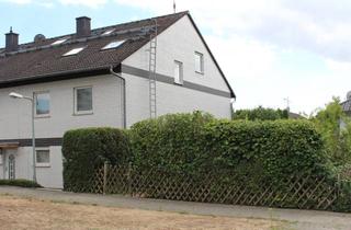 Einfamilienhaus kaufen in 65824 Schwalbach am Taunus, SCHWALBACH - ALT SCHWALBACH: GROSSZÜGIGES EINFAMILIENHAUS MIT 3 GARAGEN