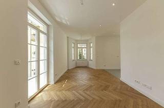 Wohnung kaufen in Neidhartstraße 23 1/2, 86159 Innenstadt, Moderne 2 Zimmer-Wohnung mit Balkon in Jugendstil-Villa