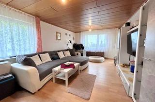 Wohnung kaufen in 73269 Hochdorf, Geräumige 4-Zimmer Wohnung mit Balkon und Garage in Hochdorf
