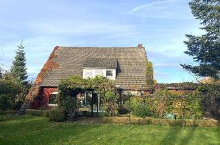 Haus kaufen in 49692 Cappeln (Oldenburg), Gepflegtes Ein- / Zweifamilienhaus mit schönem Grundstück