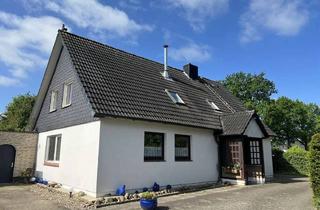 Wohnung kaufen in 24576 Bad Bramstedt, Eigentumswohnung im 1. OG mit ca. 500 m² Grundstück in ruhiger Lage