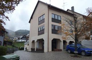 Gewerbeimmobilie kaufen in 76596 Forbach, Büro, Verkaufsraum oder Lagerfläche mit integrierter Wohnung in Forbach Zentrum