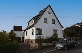 Haus kaufen in 35606 Solms, * Viel Platz im 2-Familienhaus in Solms-Burgsolms! *