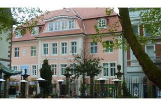 Wohnung mieten in Lange Straße 69, 32756 Detmold, Ruhige, komplett renovierte Altbauwohnung im Zentrum am Schloßpark