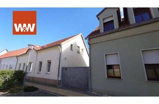 Doppelhaushälfte kaufen in 04910 Elsterwerda, Großzügiges Landhaus mit viel Nebengelass - klassische Doppelhaushälfte in Elsterwerda