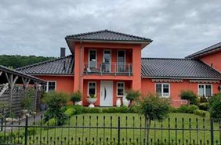 Haus kaufen in Grubnow 1b, 18569 Neuenkirchen, Großzügiges Haus mit Wintergarten und Wasserblick