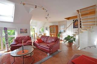 Doppelhaushälfte kaufen in 71287 Weissach, Unkonventionelle Doppelhaushälfte mit charmanten Charakter sucht liebe Familie!