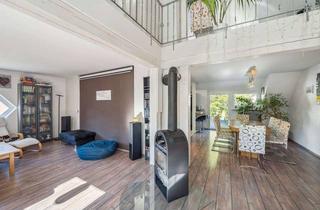Wohnung kaufen in 79110 Mooswald, Paket aus 2 schönen Obergeschoss-/ Dachgeschosswohnungen in zentraler Lage in Freiburg nahe Seepark