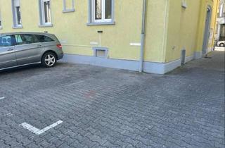 Garagen mieten in Uhlandstraße 54, 60314 Ostend, Außenstellplatz Frankfurt-Ostend