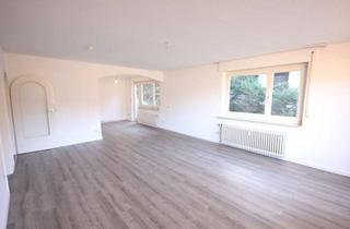 Wohnung kaufen in Paracelsusweg 19, 75378 Bad Liebenzell, Modern und großzügig ++ 2-Zi.-ETW mit Terrasse, Balkon und Garage