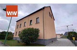 Haus kaufen in 01454 Radeberg, Modernes Wohnhaus im Radeberg - drei Wohnungen als Anlage oder Eigenbedarf