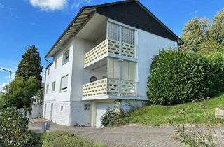 Haus kaufen in 51645 Gummersbach, Freistehendes Zweifamilienhaus mit Nebengebäude in Gummersbach