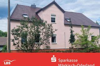 Haus kaufen in 15562 Rüdersdorf, Zweifamilienhaus zum Wohnen oder als Kapitalanlage