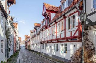 Haus kaufen in Oluf-Samson-Gang 16, 24939 Altstadt, Liebevoll denkmalgerecht saniertes Wohnhaus des 18. Jahrhunderts im Herzen Flensburgs