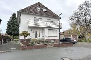 Haus kaufen in 59597 Erwitte, Zweifamilienhaus mit Garage in Bad Westernkotten!