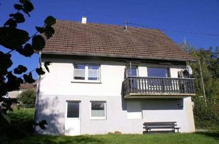Einfamilienhaus kaufen in 51588 Nümbrecht, Freistehendes Einfamilienhaus mit kleinem Nebengebäude in ruhiger Höhenlage zwischen Ruppichte