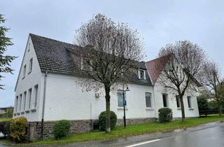 Mehrfamilienhaus kaufen in 58802 Balve, Früher Dorfschule - heute großes Mehrfamilienhaus mit Potential