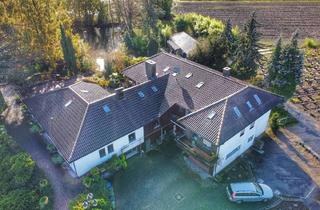 Haus kaufen in 76767 Hagenbach, Einzigartige zwei Einfamilienhäuser auf über 5000m² mit Charme, Komfort und eigenem See.
