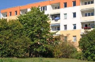 Wohnung mieten in Dietrich-Bonhoeffer-Str. 74, 06712 Zeitz, Große 4-Raum-Wohnung mit Balkon und Einbauküche
