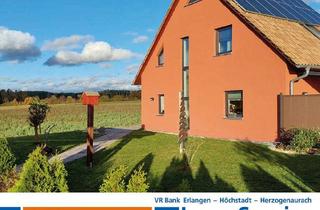 Einfamilienhaus kaufen in 91325 Adelsdorf, Energieeffizienzklasse A+: Kurzfristig bezugsfreies Einfamilienhaus in Adelsdorf-Lauf