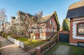 Villa kaufen in 24397 Flensburg, Großzügig, zentrumsnah, ruhig: Altes Pastorat auf der Westlichen Höhe. Erbbaurecht-Angebot!