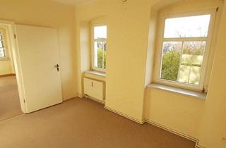 Wohnung mieten in 08315 Lauter-Bernsbach, helle Zwei-Zimmer-Wohnung in ruhiger Lage mit guter Fernsicht