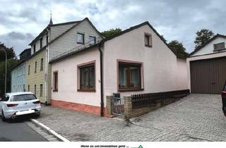 Wohnung kaufen in 95173 Schönwald, Eigentumswohnung mit Dach, Garten und Garage